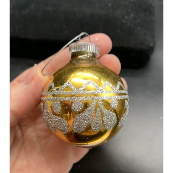 Vintage 2.5" DBGM West Germany Holly Berry Mercury Glass Christmas Gold Silver - Picture 4 of 8